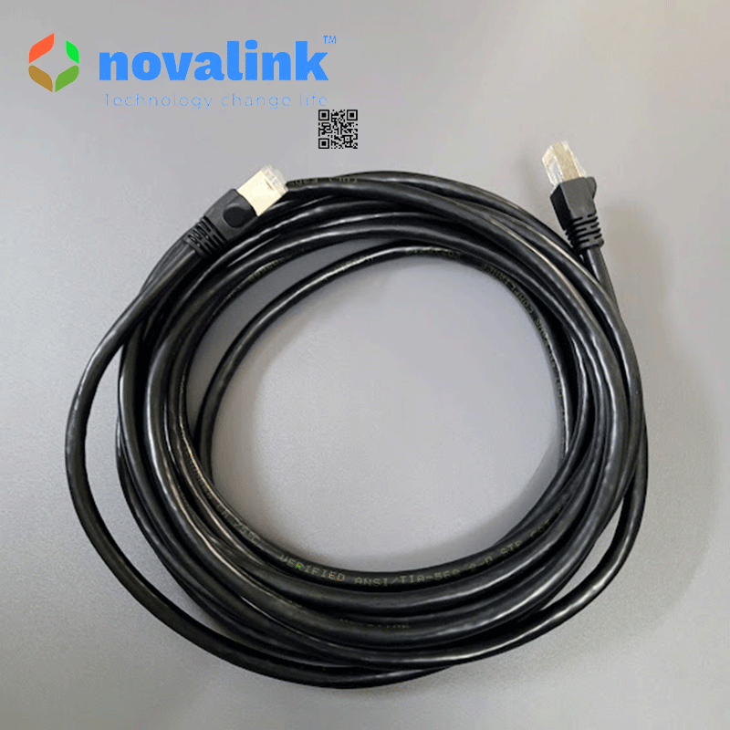 Dây nhảy cáp mạng đúc Cat6A STP dài 2m màu đen, tiết diện 23AWG, băng thông 500MHz, tốc độ 10Gb