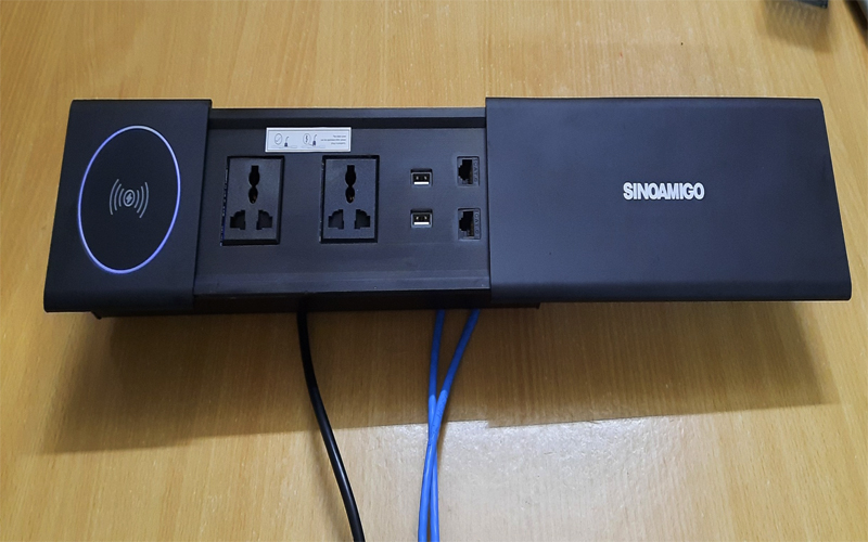 Ổ cắm âm bàn nắp trượt STS-SC01-Qi-B tích hợp điện, mạng, HDMI, USB, sạc không dây