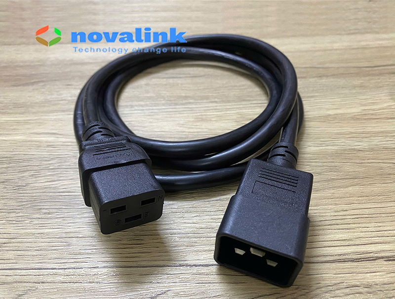 C&aacute;p nguồn Server C19 C20 Novalink