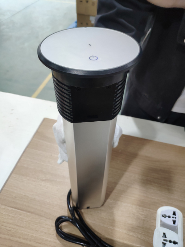 Hộp ổ điện âm bàn bếp Sinoamigo SMT-4B cao cấp | Mở nắp tự động, sạc không dây 15W