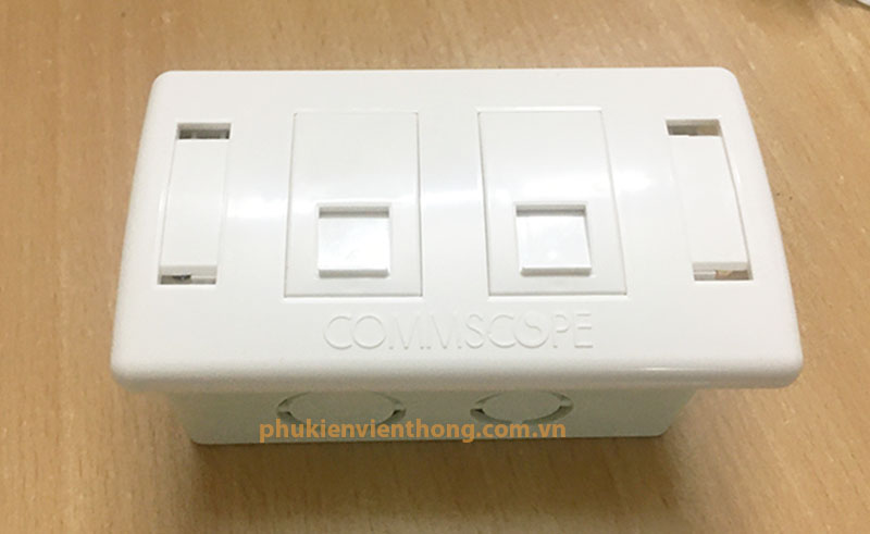 Mặt nạ âm tường hình chữ nhật 2 cổng Commscope mẫu mới