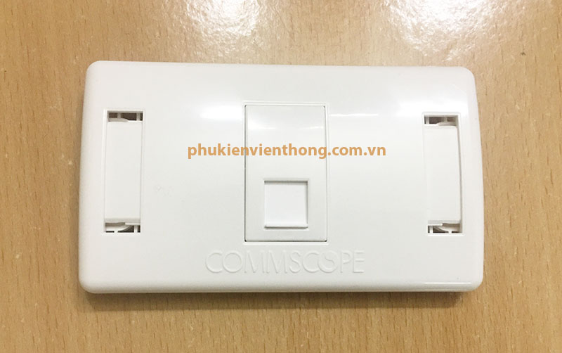 Mặt wallplate hình chữ nhật 1 cổng Commscope mẫu mới