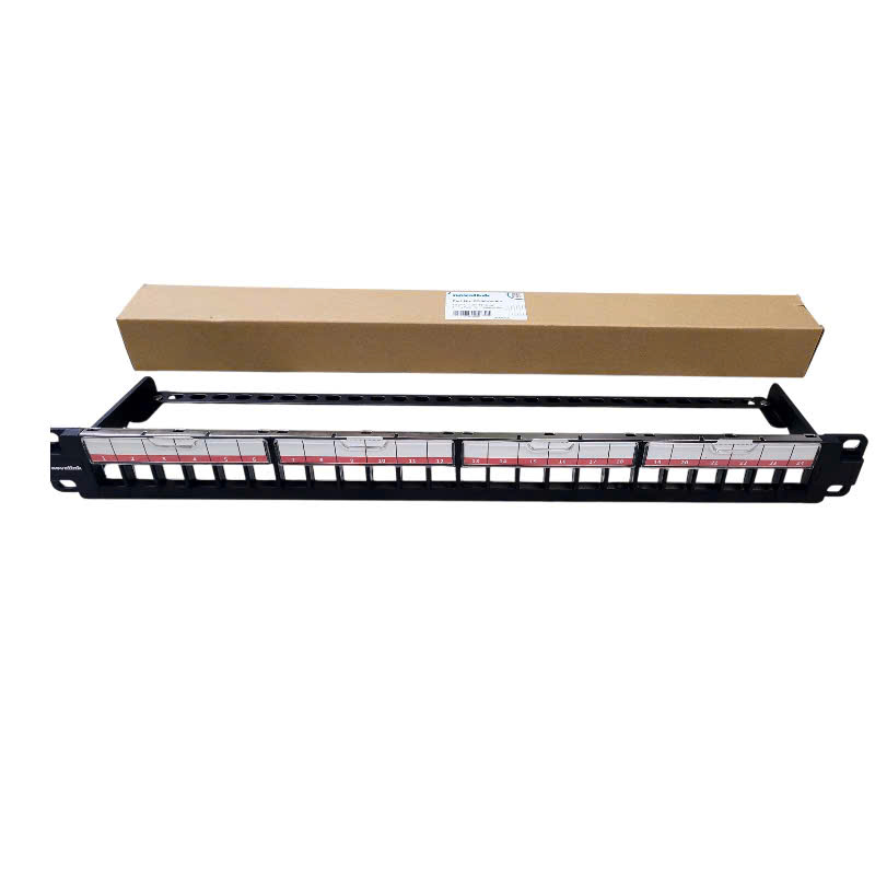 Patch Panel 24 cổng Novalink CC-06-00063 mặt trước