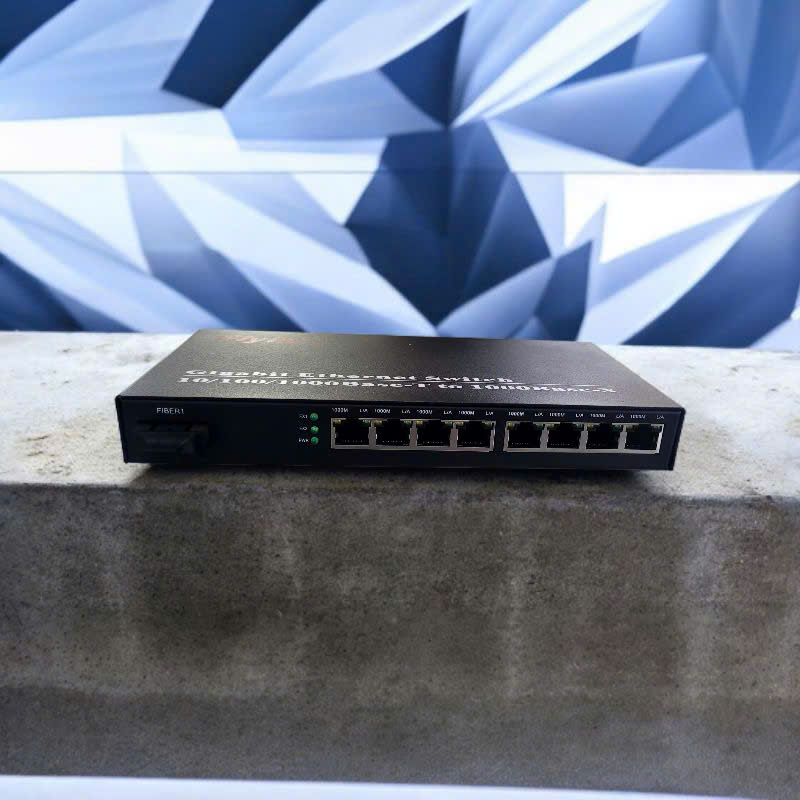 Bộ Chuyển Đổi Quang Điện 1  Ra 8 Cổng LAN 10/100/1000   FLY-1F8TC-SWDXG Novalink