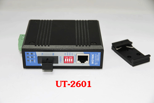 Bộ chuyển đổi quang điện UT-2601 tiện ích